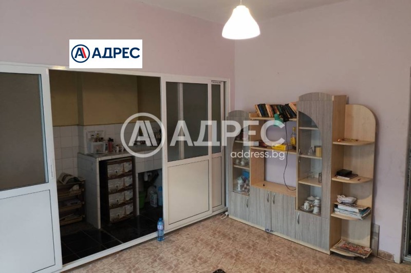 Продава 2-СТАЕН, гр. Разград, Център, снимка 2 - Апартаменти - 52611700