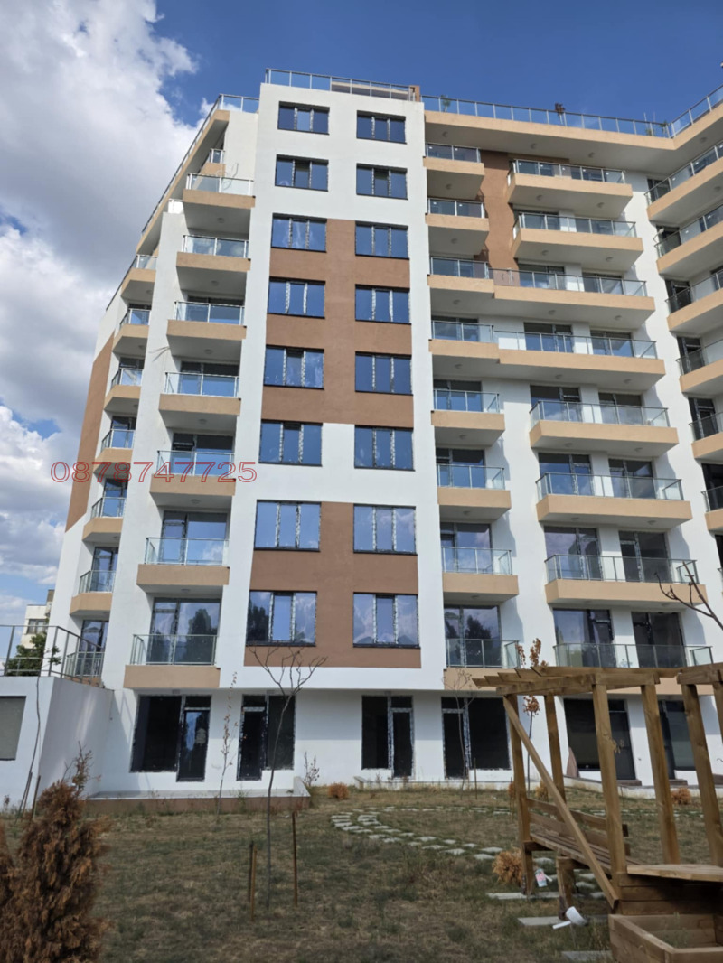 In vendita  2 camere da letto Sofia , Poligona , 100 mq | 40403871