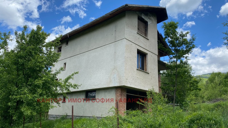 Продава КЪЩА, с. Владая, област София-град, снимка 5 - Къщи - 45671884