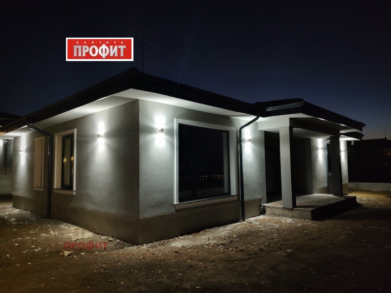 Продава КЪЩА, с. Марково, област Пловдив, снимка 2 - Къщи - 52572764