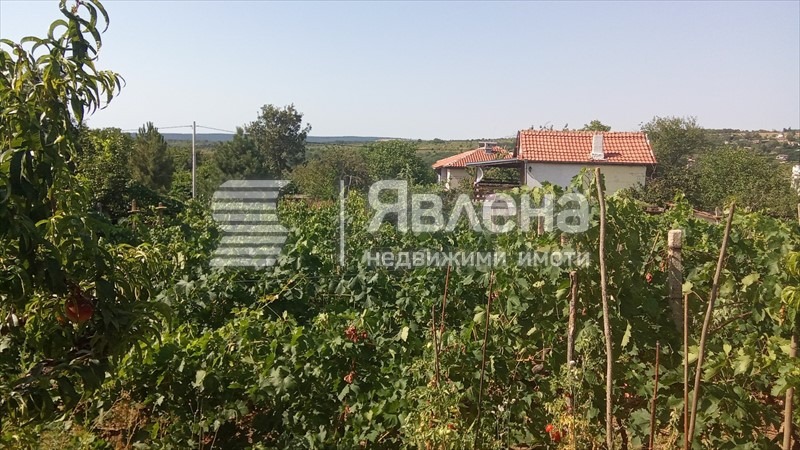 Продава КЪЩА, гр. Варна, м-т Боровец - юг