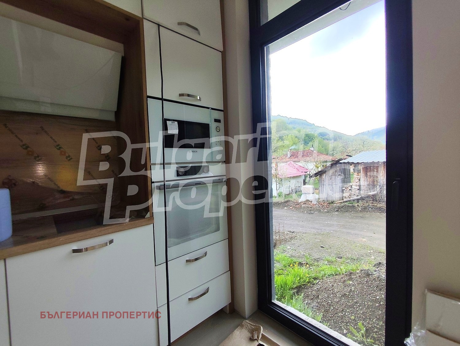 Продава КЪЩА, с. Рибарица, област Ловеч, снимка 10 - Къщи - 54542078