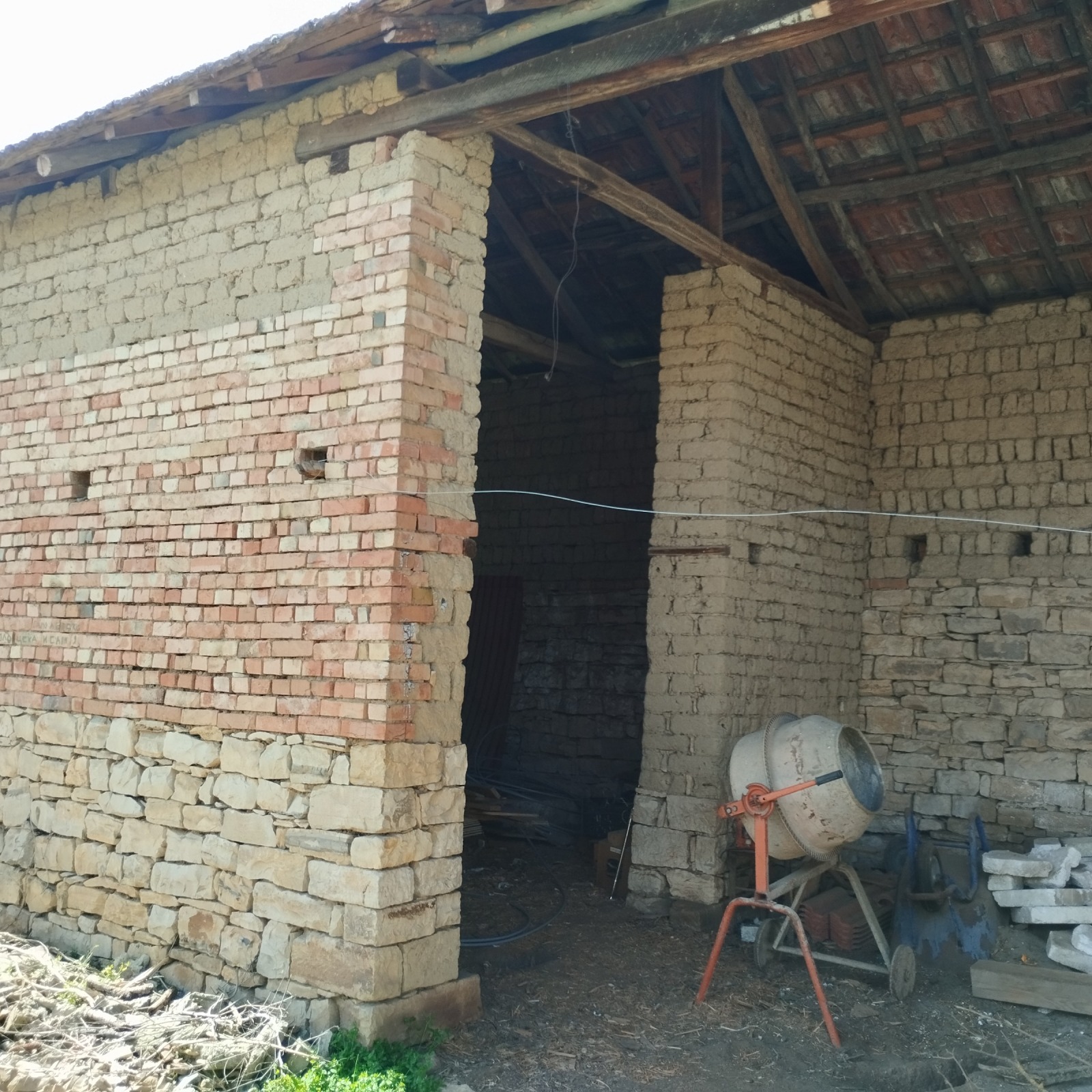 Продава КЪЩА, с. Иванча, област Велико Търново, снимка 2 - Къщи - 55003252