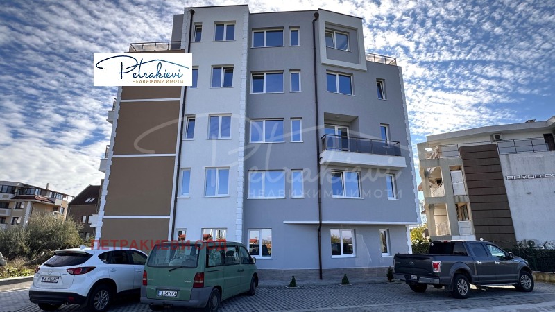 Продава 2-СТАЕН в област Бургас, с. Равда - 53 кв.м / 76 999 € » 150 596.95 лв., ПЕТРАКИЕВИ ООД