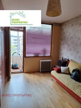 2 Schlafzimmer Zentar, Warna 8