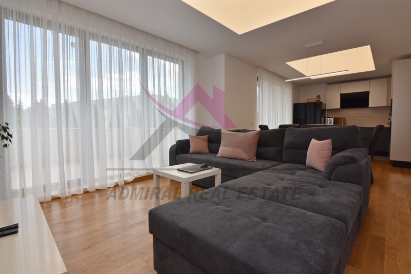 Продава 4-СТАЕН, гр. Варна, Бриз, снимка 2 - Апартаменти - 52531160