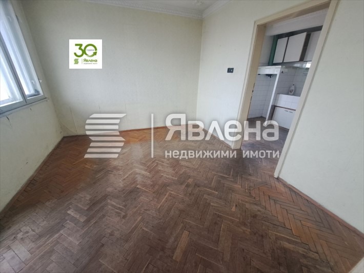 Продава ЕТАЖ ОТ КЪЩА, гр. Аксаково, област Варна, снимка 3 - Етаж от къща - 55182009