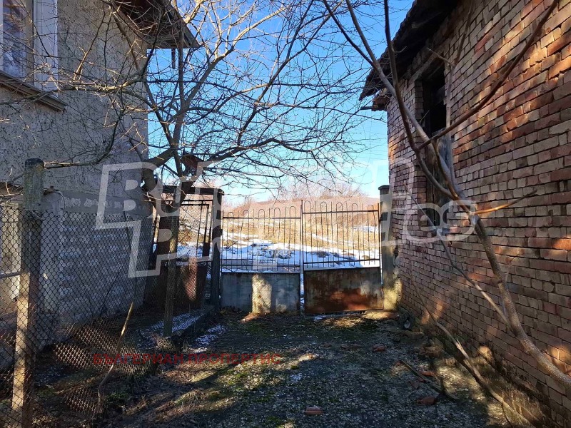 Продава  Къща област Габрово , с. Малки Вършец , 176 кв.м | 80644110 - изображение [7]