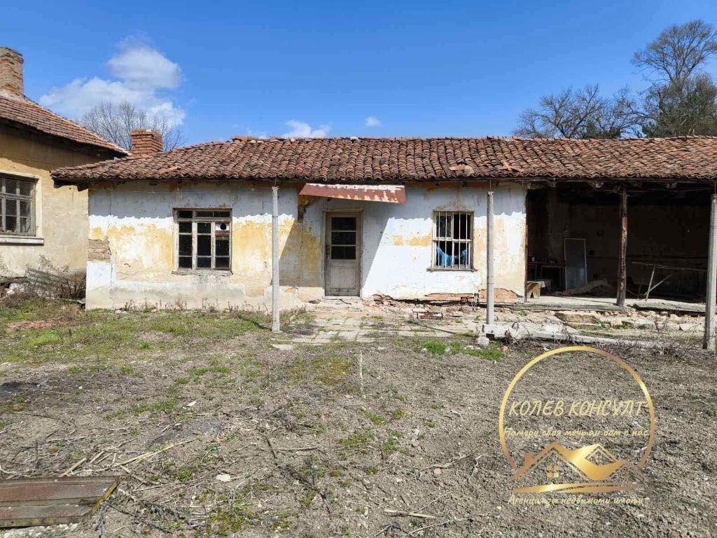 Продава КЪЩА, с. Славяново, област Хасково