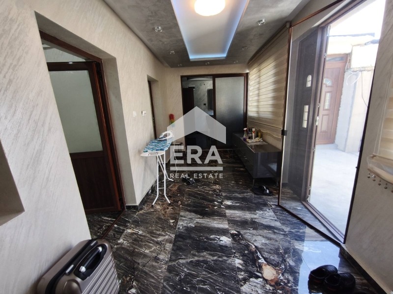Продава КЪЩА, гр. Ямбол, Боровец, снимка 9 - Къщи - 55705649
