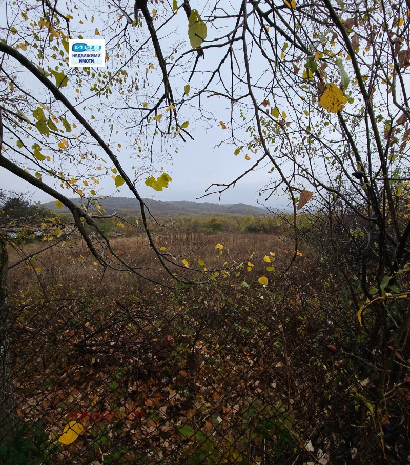 Продава ПАРЦЕЛ, с. Равново, област Велико Търново, снимка 3 - Парцели - 45873004