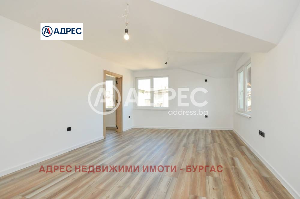 Продава 3-СТАЕН, гр. Бургас, Център, снимка 2 - Апартаменти - 54067209