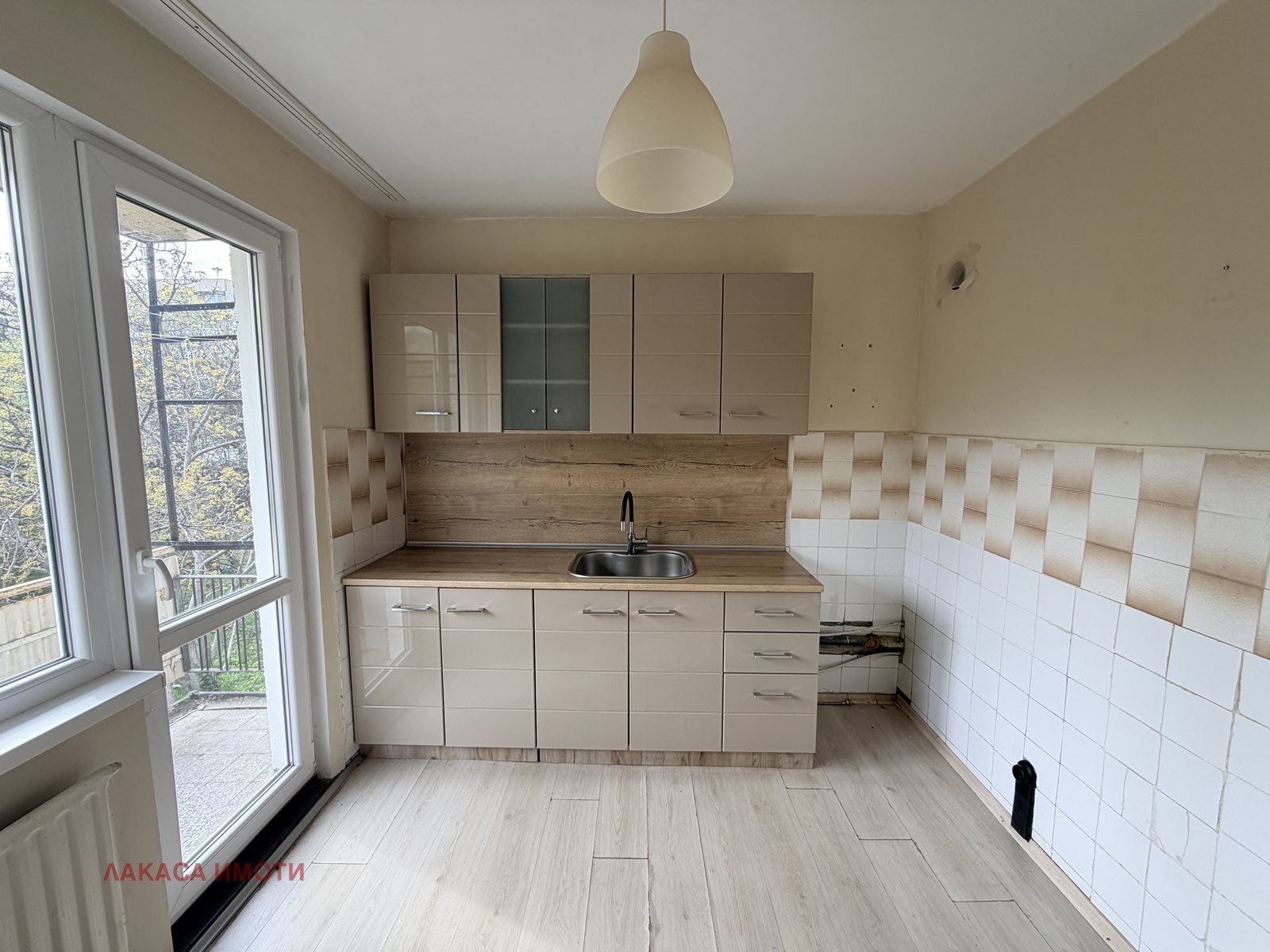 Продава 3-СТАЕН, гр. София, Мусагеница