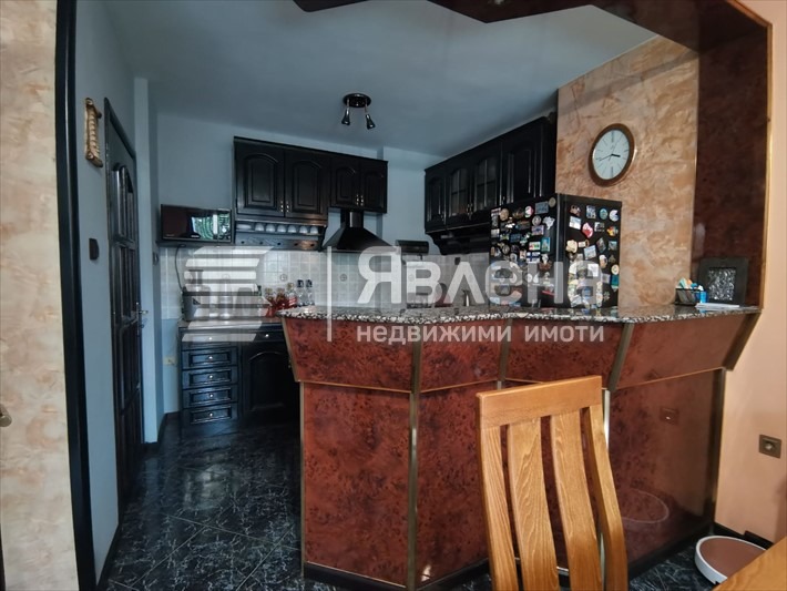 Продава 3-СТАЕН, гр. Пловдив, Младежки Хълм, снимка 3 - Aпартаменти - 48121539