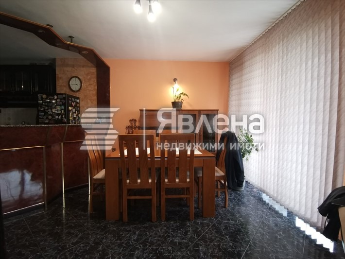 Продава 3-СТАЕН, гр. Пловдив, Младежки Хълм, снимка 2 - Aпартаменти - 48121539