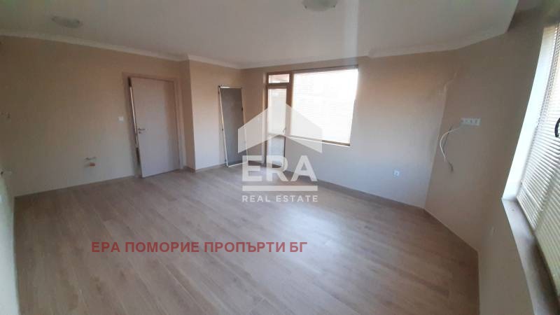 Продава 3-СТАЕН, гр. Поморие, област Бургас, снимка 3 - Aпартаменти - 49551173