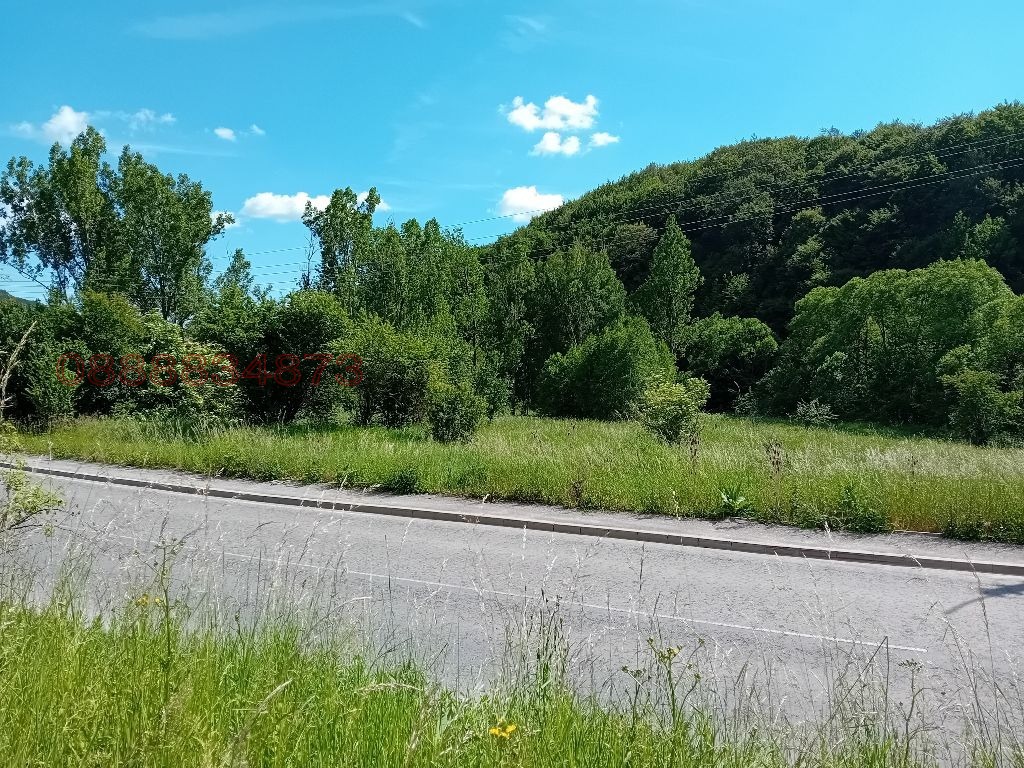 Продава ПАРЦЕЛ, с. Гинци, област София област