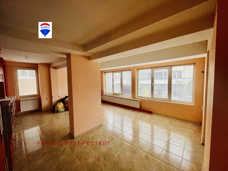Продава 3-СТАЕН в град Русе, Широк център - 123 кв.м / 205 000 € » 400 945.15 лв., РЕМАКС РИВЪР ЕСТЕЙТ
