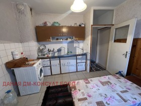 2 soveværelser Boyan Balgaranov 2, Shumen 12
