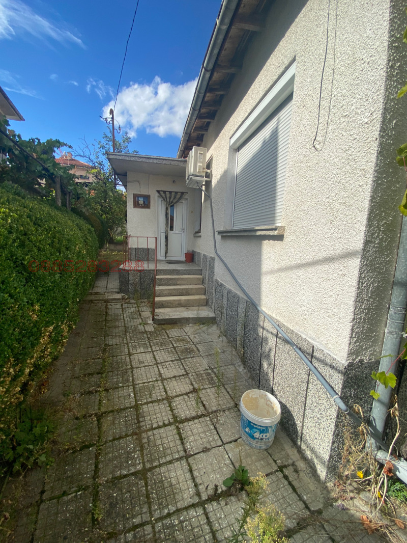 Продава КЪЩА, гр. Стрелча, област Пазарджик, снимка 3 - Къщи - 52781527