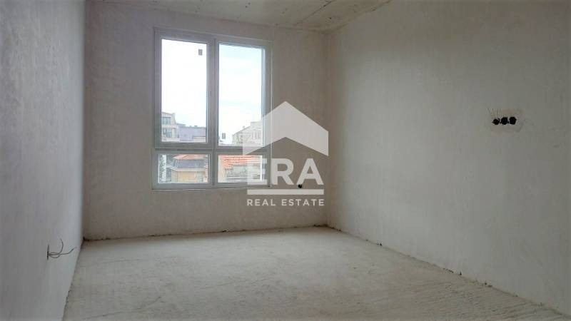 Продава 3-СТАЕН, гр. Варна, ВИНС-Червен площад, снимка 2 - Апартаменти - 54123937