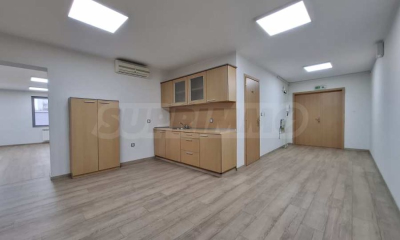 Til salg  Kontor Sofia , Mladost 1 , 168 kvm | 67142361 - billede [2]
