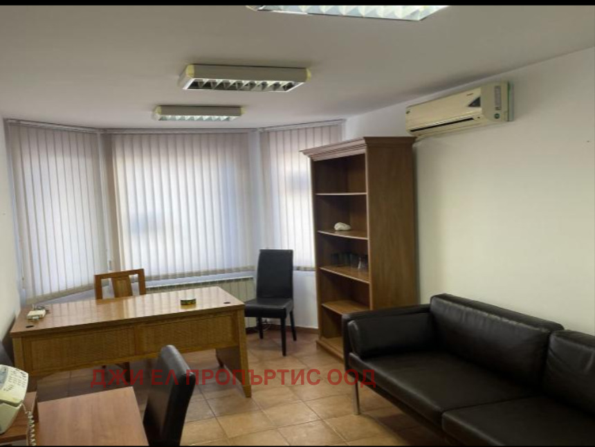 Продава 2-СТАЕН, гр. София, Център