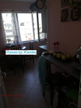Продава 2-стаен град Русе Дружба 3 - [1] 