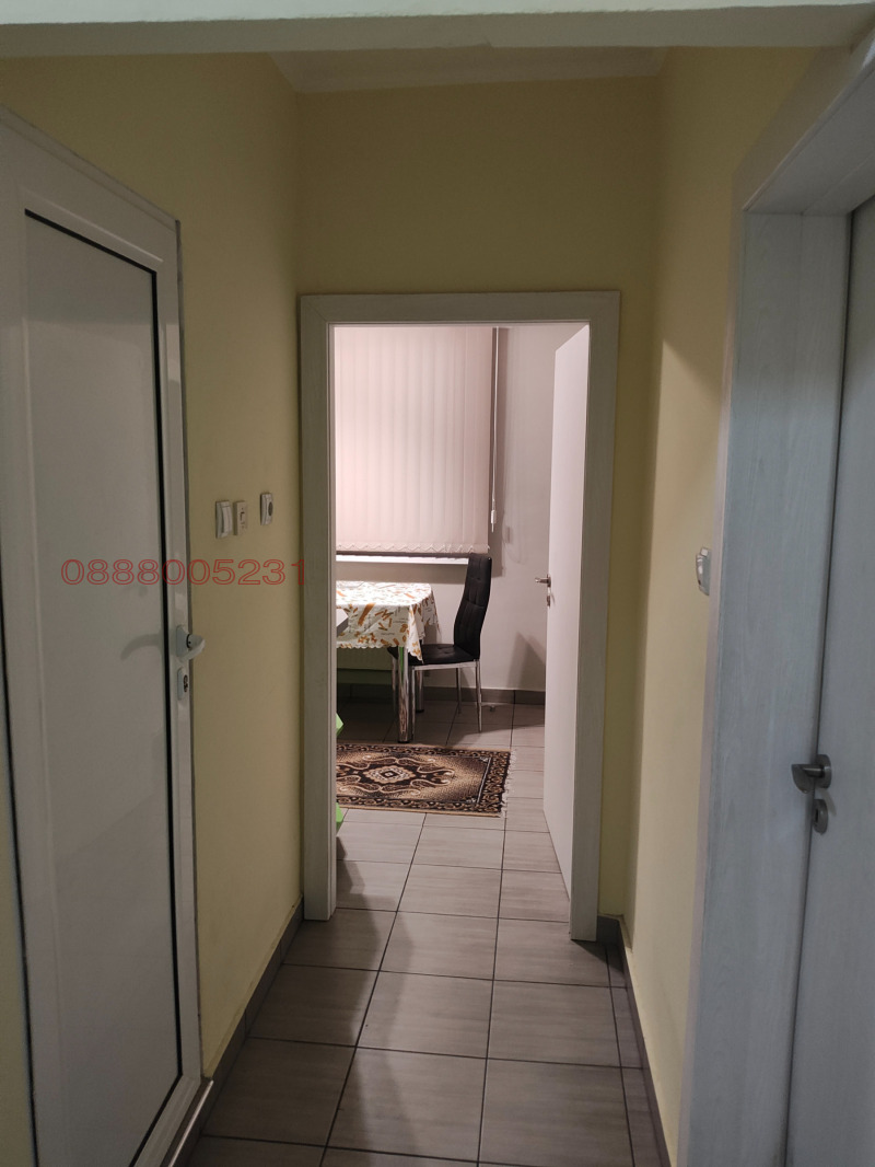 Продава 2-СТАЕН, гр. Перник, Изток, снимка 2 - Апартаменти - 53433157