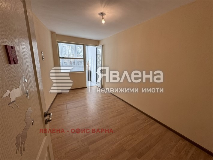 À venda  Mais de 3 quartos Varna , Sportna zala , 136 m² | 99480341 - imagem [3]