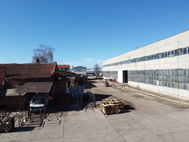 Продава ФАБРИКА/ЗАВОД в област София, гр. Ихтиман - 29000 кв.м / При запитване, ИМОТЕН ЦЕНТЪР БЪЛГАРИЯ 2021