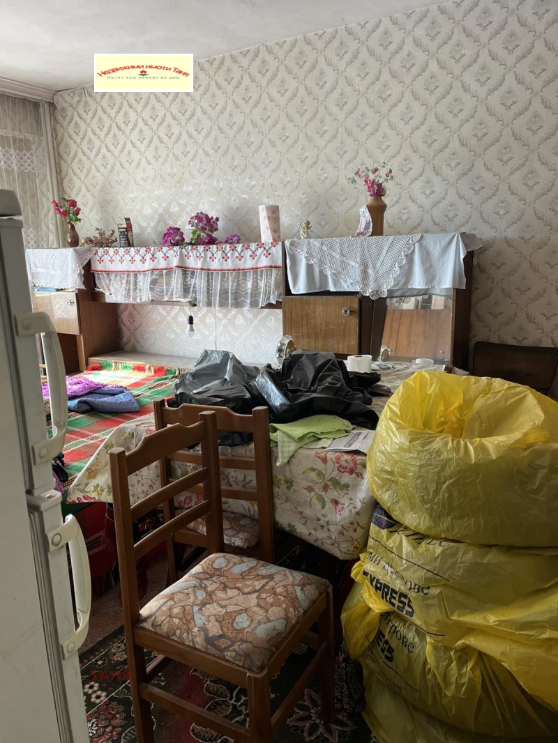 Продава  2-стаен град Перник , Изток , 65 кв.м | 42623744 - изображение [4]