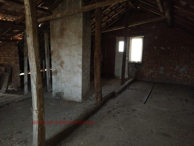 Продава  Къща област Русе , с. Голямо Враново , 166 кв.м | 91013021 - изображение [16]