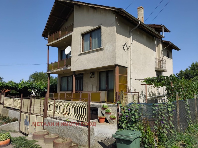 Продава  Къща област Русе , с. Голямо Враново , 166 кв.м | 91013021 - изображение [2]