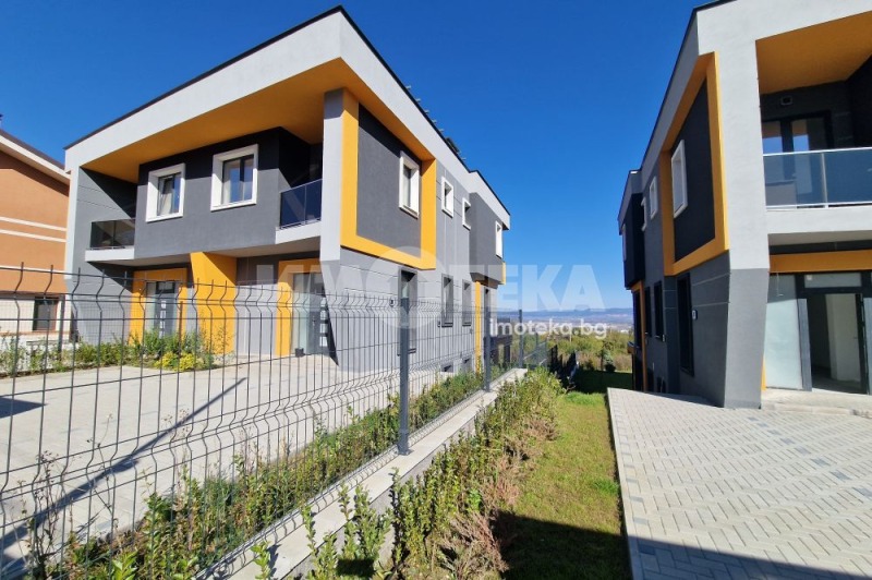 Til salg  Hus Sofia , Lozen , 265 kvm | 29229037 - billede [3]