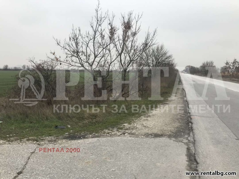 Eladó  Cselekmény Plovdiv , Centar , 3300 négyzetméter | 18957303
