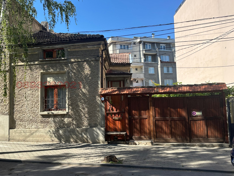 Продава КЪЩА в град Добрич, Център - 140 кв.м / 160 000 € » 312 932.80 лв.