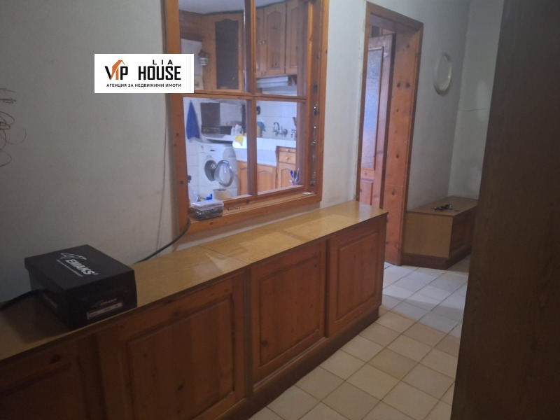 Продава  4-стаен град Пазарджик , Идеален център , 130 кв.м | 85552919 - изображение [8]