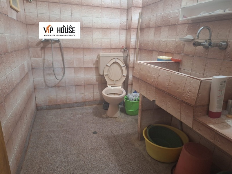Продава  4-стаен град Пазарджик , Идеален център , 130 кв.м | 85552919 - изображение [13]