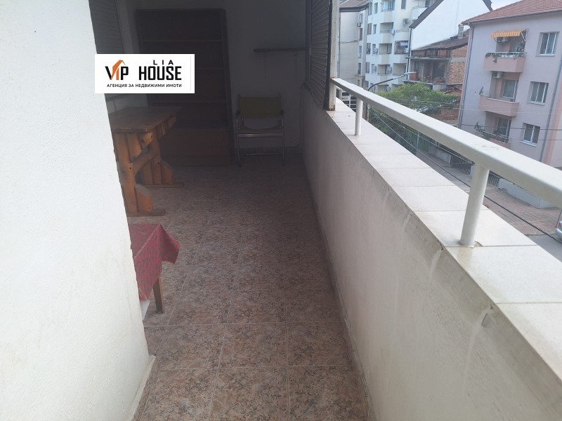 Продава  4-стаен град Пазарджик , Идеален център , 130 кв.м | 85552919 - изображение [2]