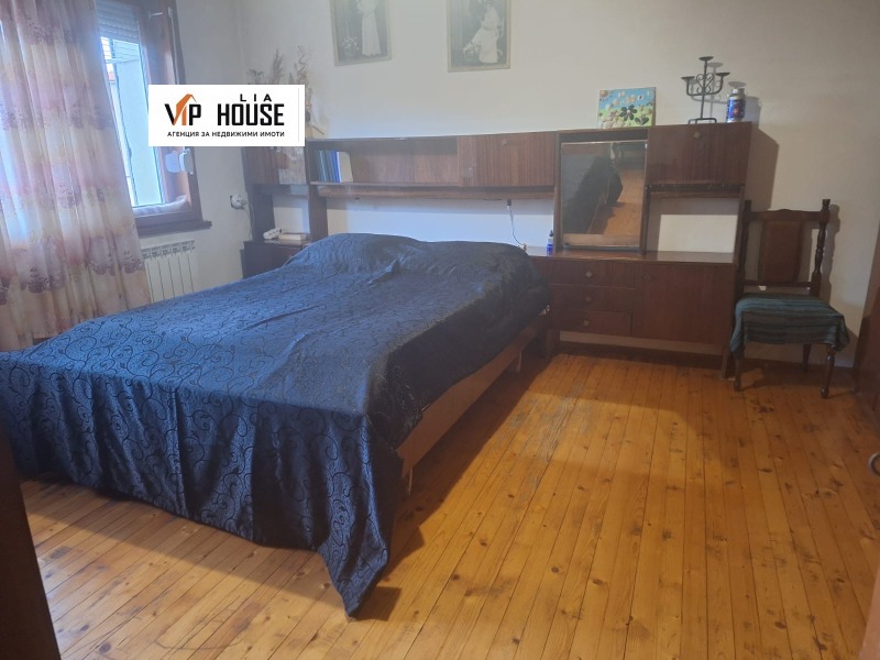 Продава  4-стаен град Пазарджик , Идеален център , 130 кв.м | 85552919 - изображение [9]