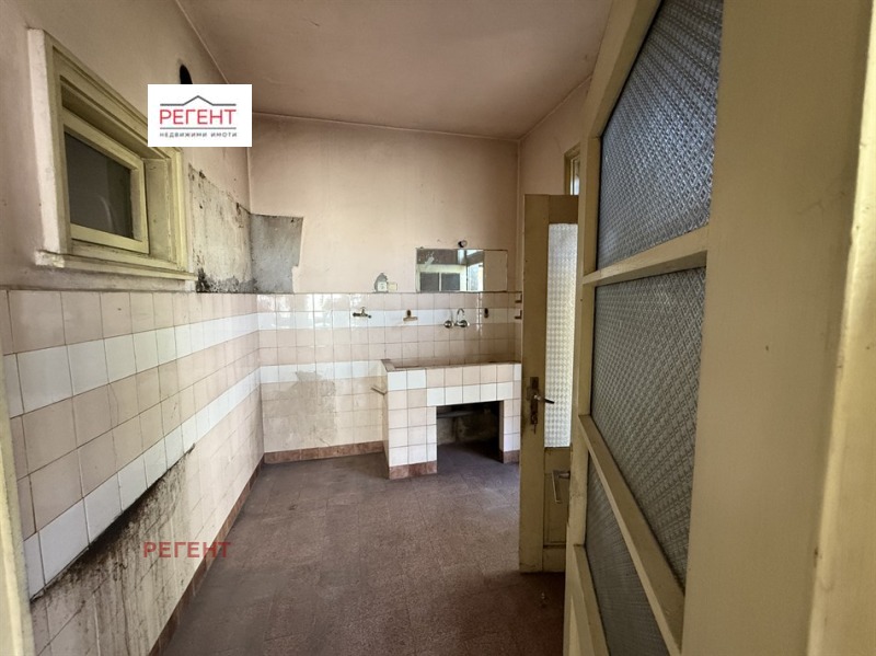 De vânzare  Casa Gabrovo , Țentâr , 234 mp | 66066504 - imagine [8]