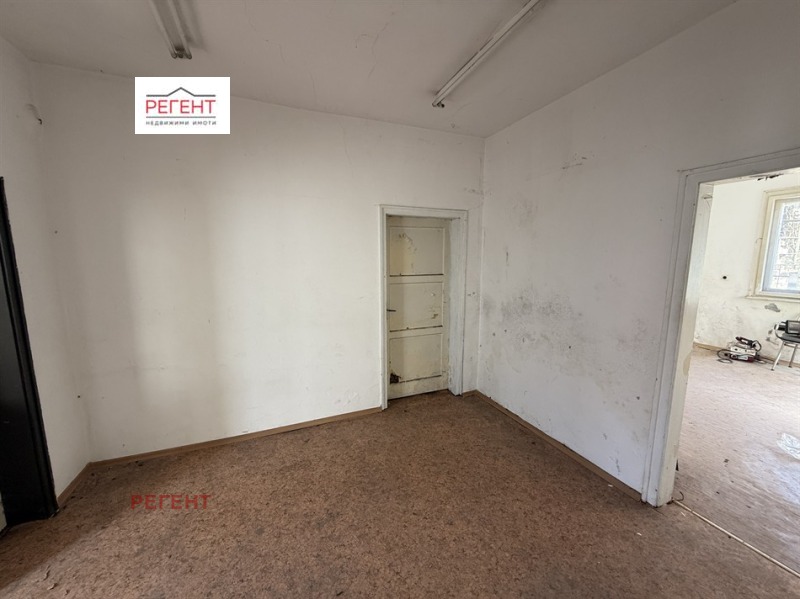 De vânzare  Casa Gabrovo , Țentâr , 234 mp | 66066504 - imagine [15]