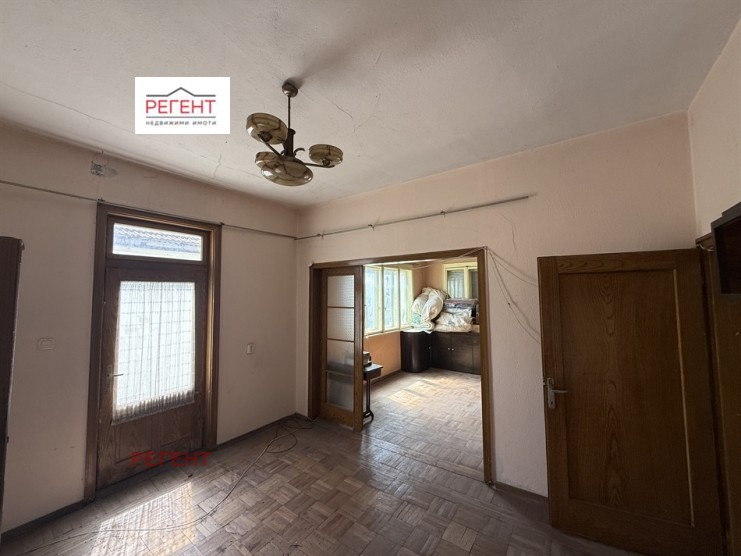 De vânzare  Casa Gabrovo , Țentâr , 234 mp | 66066504 - imagine [10]