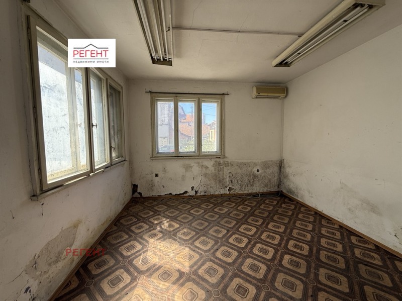 De vânzare  Casa Gabrovo , Țentâr , 234 mp | 66066504 - imagine [12]