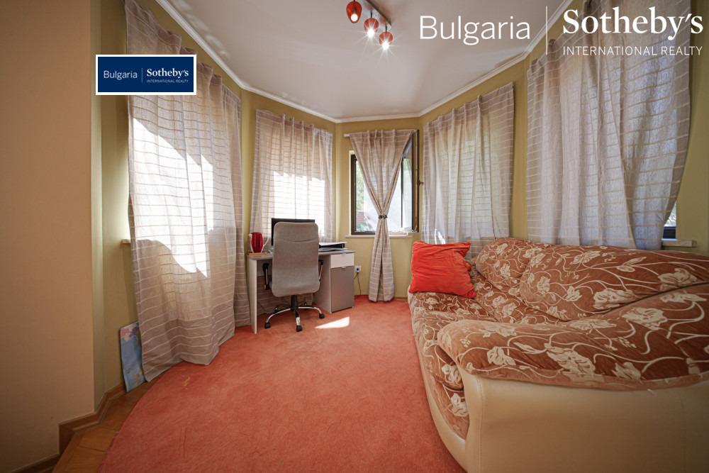 Продава КЪЩА, гр. София, гр. Банкя, снимка 15 - Къщи - 54085427