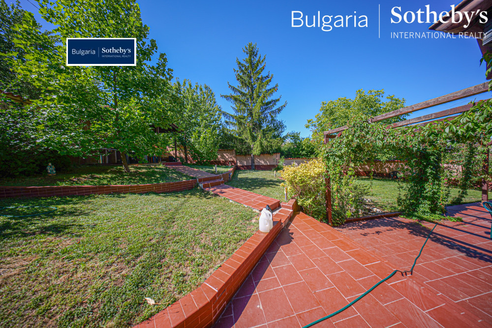 Продава КЪЩА, гр. София, гр. Банкя, снимка 3 - Къщи - 54085427