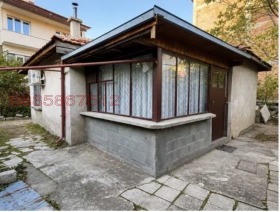 КЪЩА, 80 m2