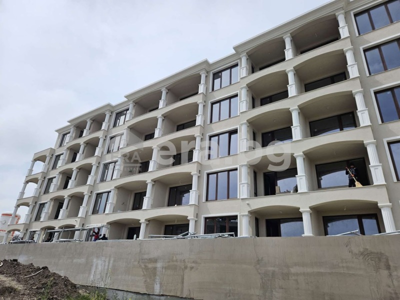 Продава  2-стаен град Варна , к.к. Св.Св. Константин и Елена , 63 кв.м | 28335086 - изображение [3]
