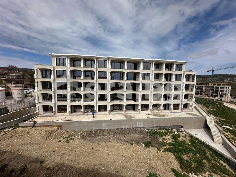 Продава  2-стаен град Варна , к.к. Св.Св. Константин и Елена , 63 кв.м | 28335086